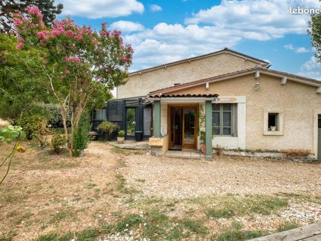 Maison 7 pièces 145 m²