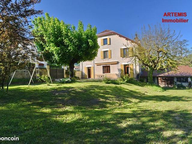 Maison 7 pièces 145 m²