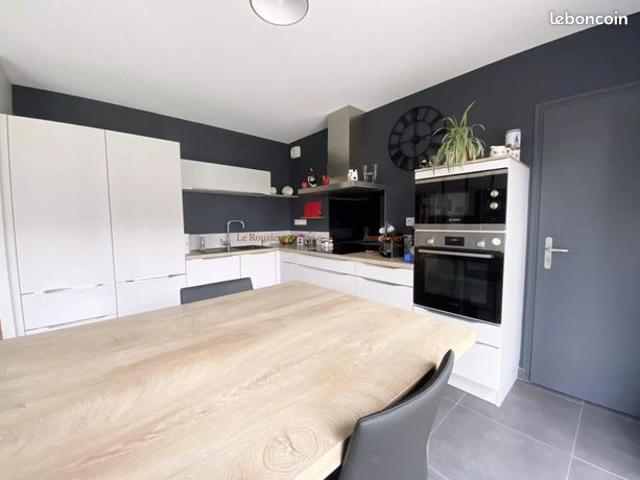 Maison 7 pièces 145 m²
