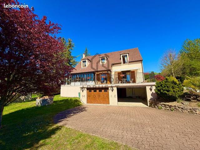 Maison 7 pièces 145 m²