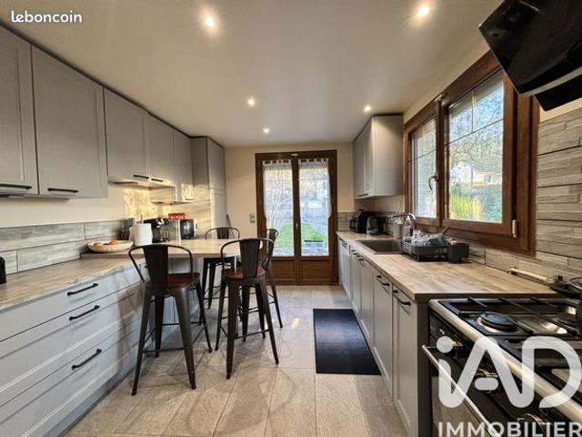 Maison 7 pièces 145 m²