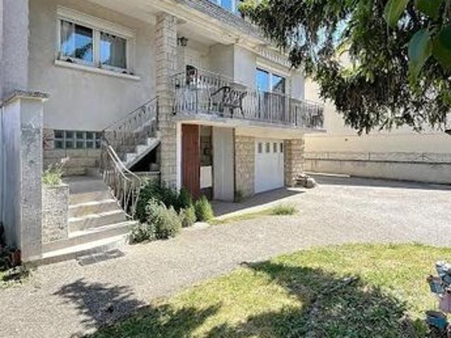 Maison 7 pièces 146 m²