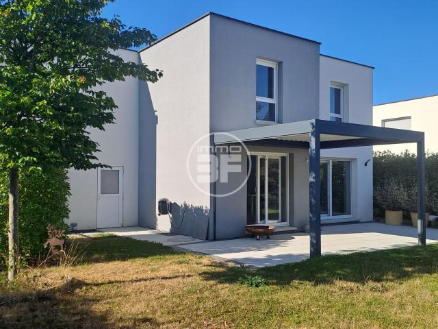 Maison 7 pièces 146 m²