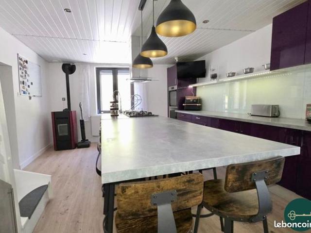 Maison 7 pièces 146 m²