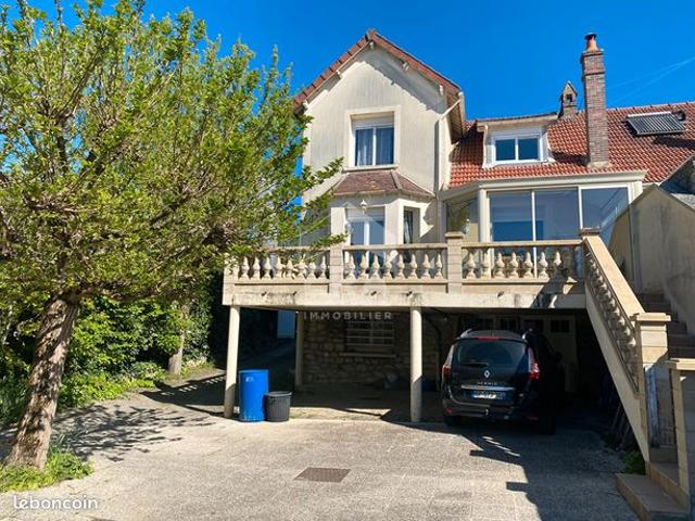 Maison 7 pièces 146 m²