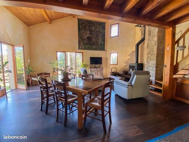 Maison 7 pièces 146 m²