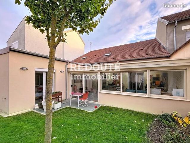 Maison 7 pièces 146 m²