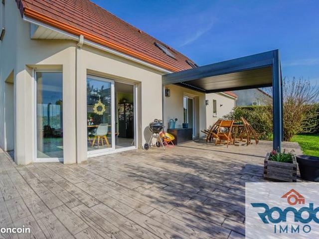 Maison 7 pièces 146 m²