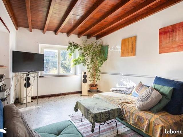 Maison 7 pièces 146 m²