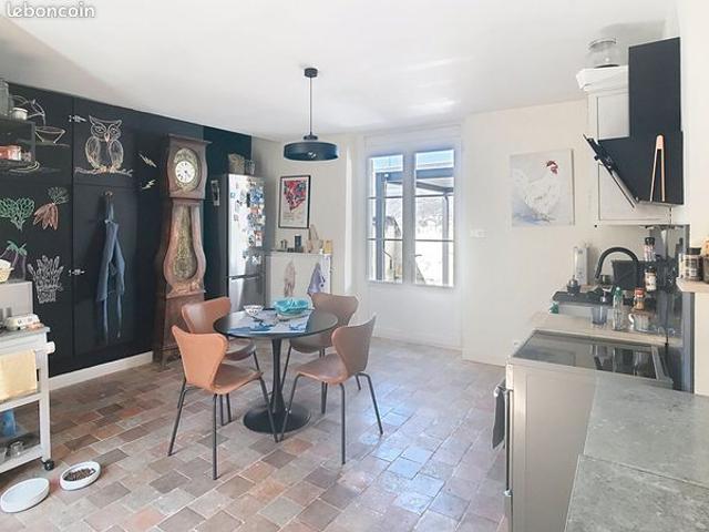 Maison 7 pièces 146 m²