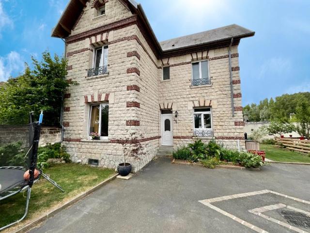 Maison 7 pièces 157 m²