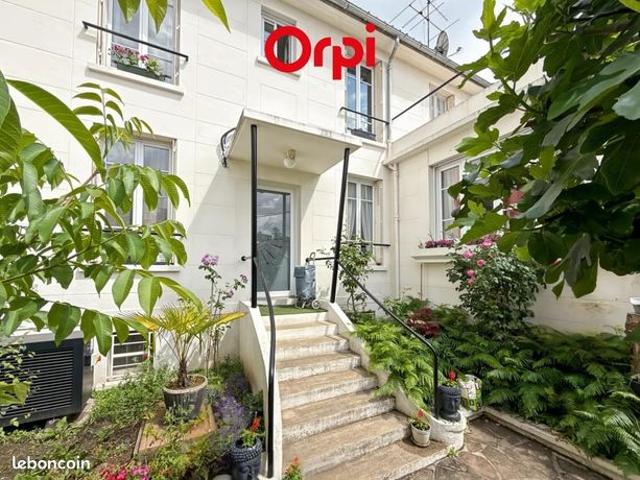 Maison 7 pièces 146 m²