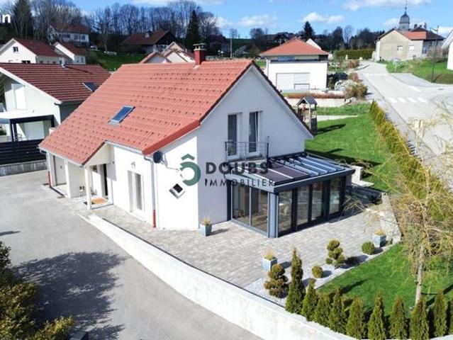 Maison 7 pièces 146 m²