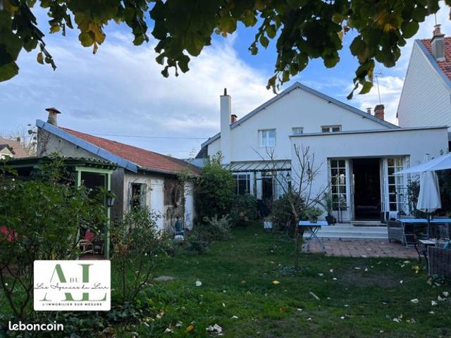Maison 7 pièces 146 m²