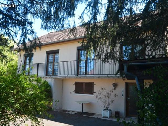 Maison 7 pièces 146 m²