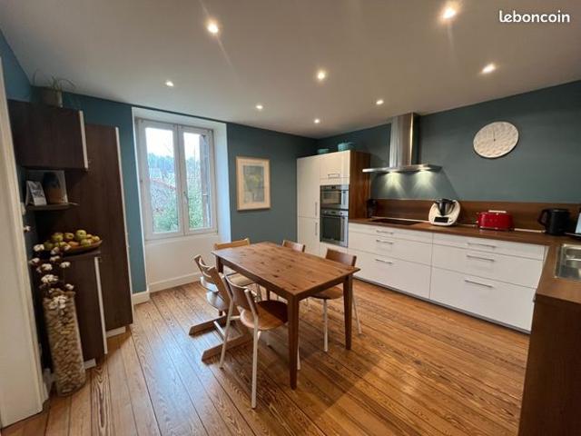 Maison 7 pièces 146 m²
