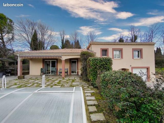 Maison 7 pièces 141 m²