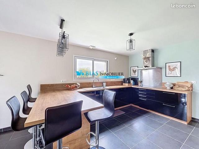 Maison 7 pièces 147 m²