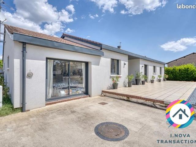 Maison 7 pièces 147 m²
