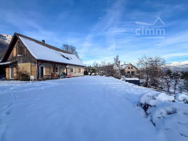 Maison 7 pièces 147 m²