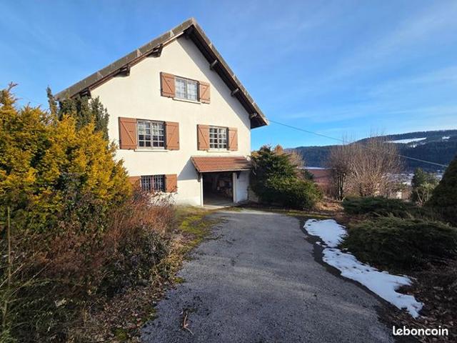 Maison 7 pièces 147 m²
