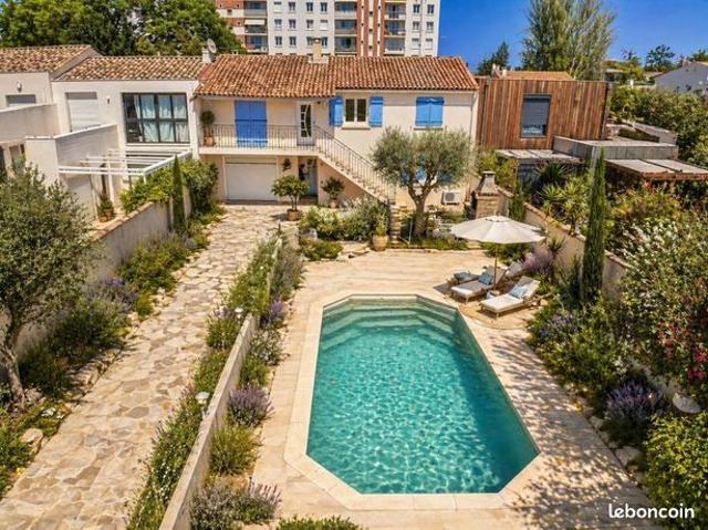 Maison 7 pièces 147 m²