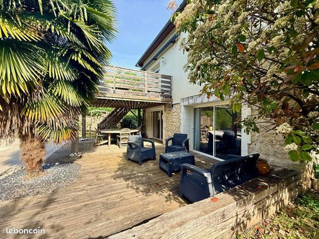 Maison 7 pièces 147 m²