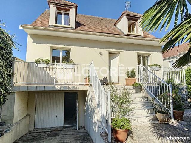 Maison 7 pièces 147 m²