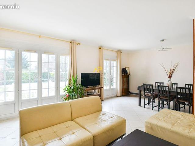 Maison 7 pièces 147 m²