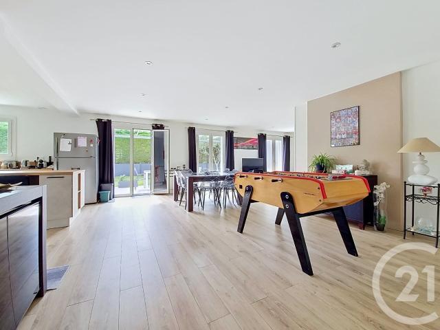 Maison 7 pièces 147 m²