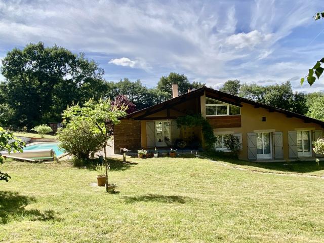 Maison 7 pièces 147 m²
