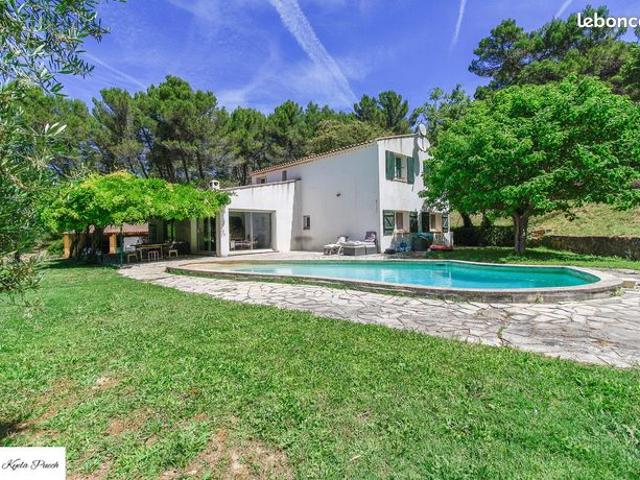 Maison 7 pièces 147 m²