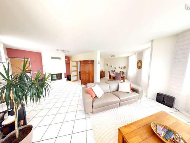 Maison 7 pièces 147 m²