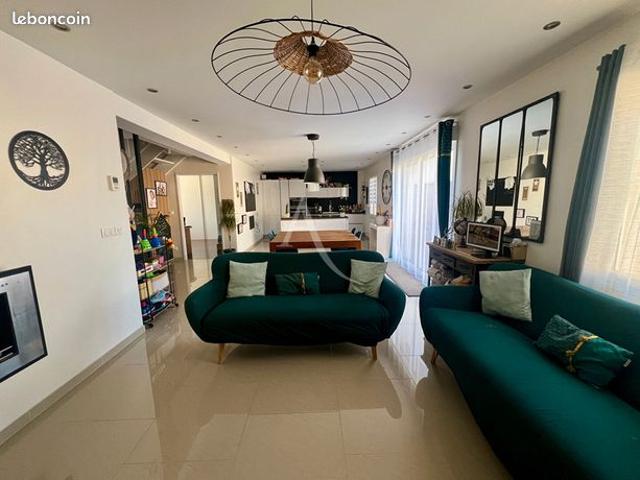Maison 7 pièces 147 m²