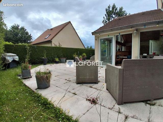 Maison 7 pièces 147 m²