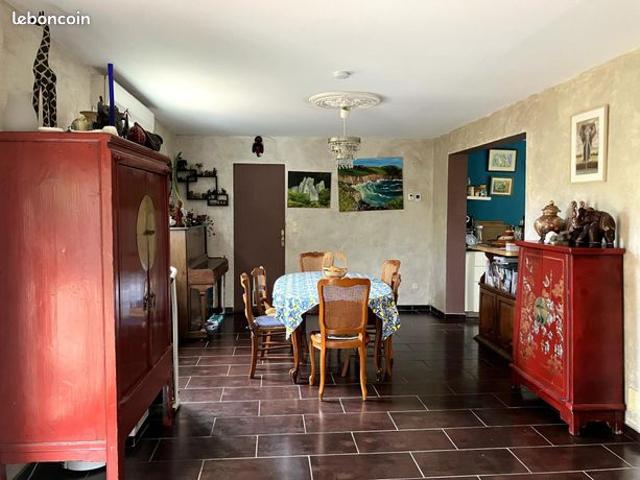 Maison 7 pièces 147 m²