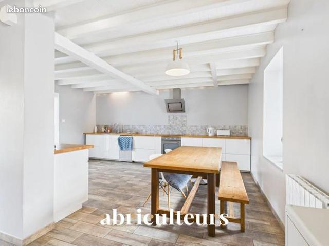 Maison 7 pièces 147 m²
