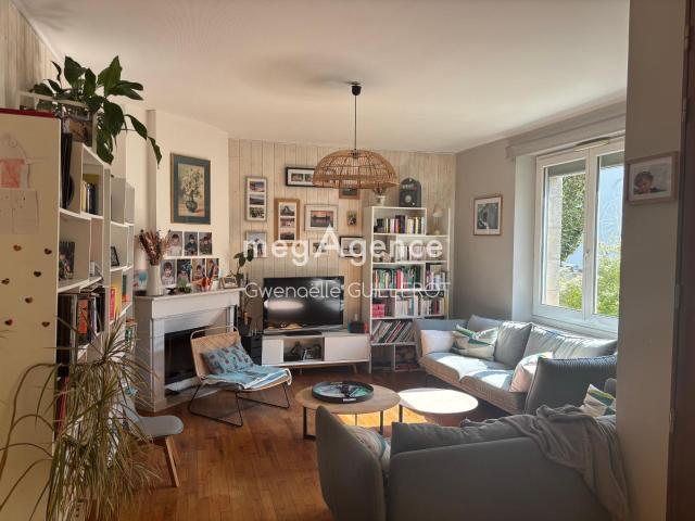 Maison 7 pièces 147 m²