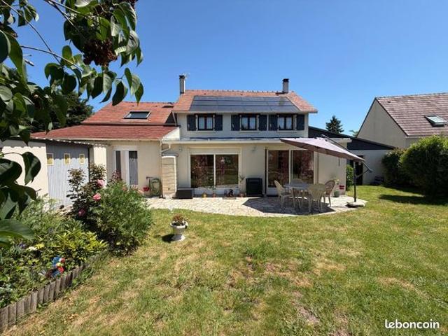 Maison 7 pièces 147 m²