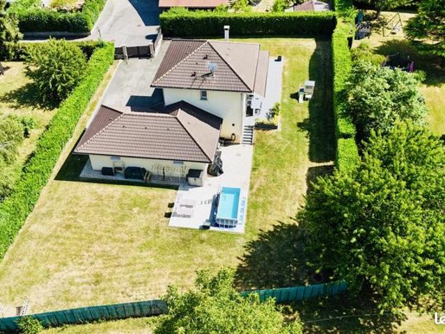 Maison 7 pièces 147 m²
