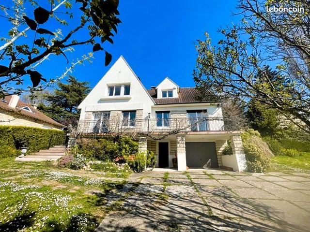 Maison 7 pièces 147 m²