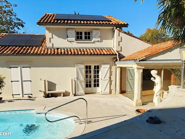 Maison 7 pièces 147 m²