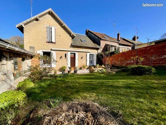 Maison 7 pièces 147 m²