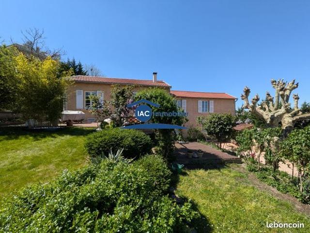 Maison 7 pièces 148 m²