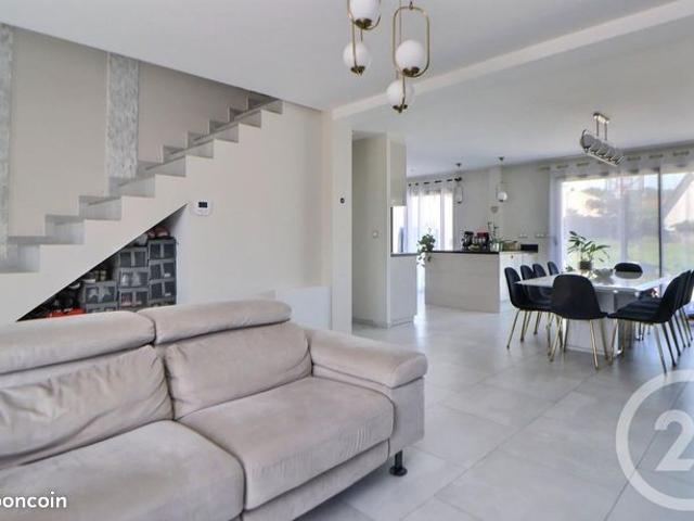 Maison 7 pièces 148 m²