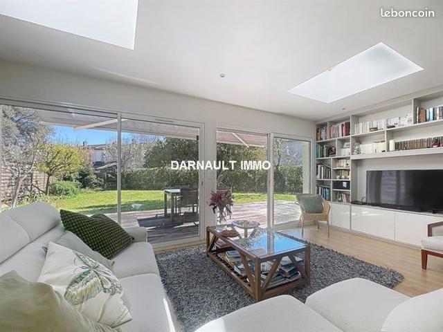 Maison 7 pièces 148 m²