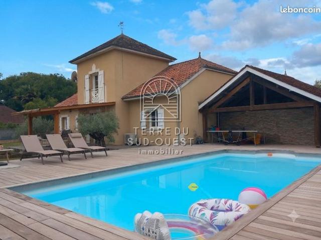 Maison 7 pièces 148 m²