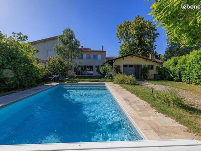 Maison 7 pièces 148 m²