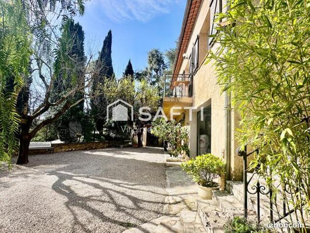 Maison 7 pièces 148 m²