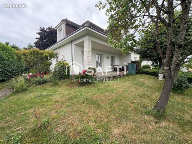Maison 7 pièces 148 m²